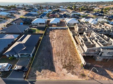 3 Reef Boulevard, Drummond Cove WA 6532