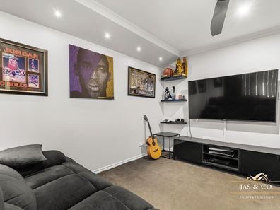 16 Hillbrook Approach, Caversham WA 6055