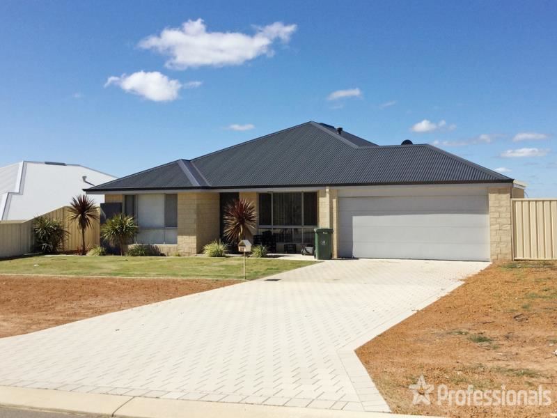 42 Ocean Queen Drive, Wandina