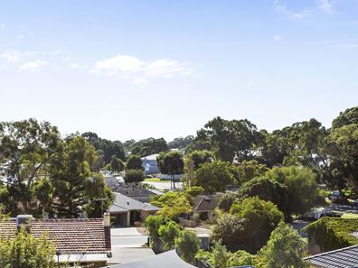 8A Knight Street, Wembley Downs WA 6019