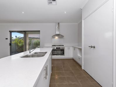 3 Emanuele Bend, Harrisdale WA 6112