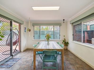 69 Sandalwood drive, Greenwood WA 6024