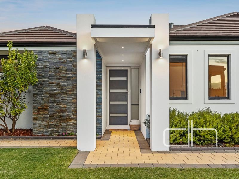 30 Graceland Avenue, Landsdale WA 6065