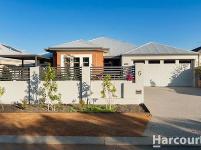 5 Decora Way, Halls Head WA 6210