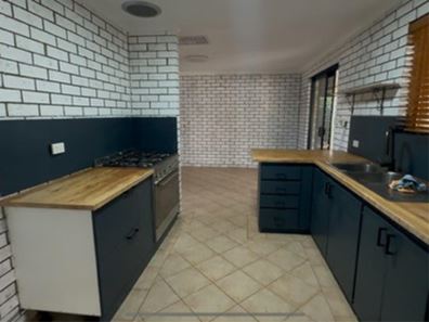 27 Kultown Drive, Waggrakine WA 6530