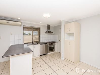 18 Stillwater Avenue, Drummond Cove WA 6532