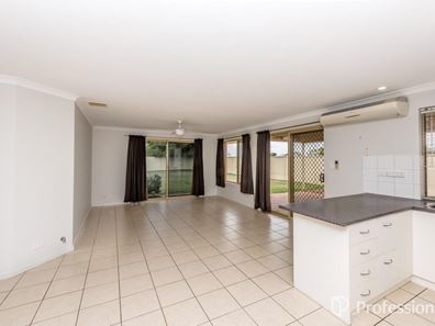 18 Stillwater Avenue, Drummond Cove WA 6532