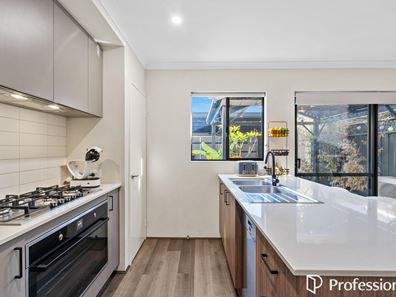 571 Farrall Road, Midvale WA 6056