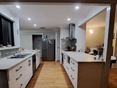 15 Zeewyck Court, Mahomets Flats WA 6530