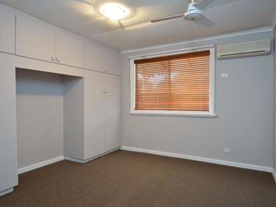 50 Ward Street, Lamington WA 6430