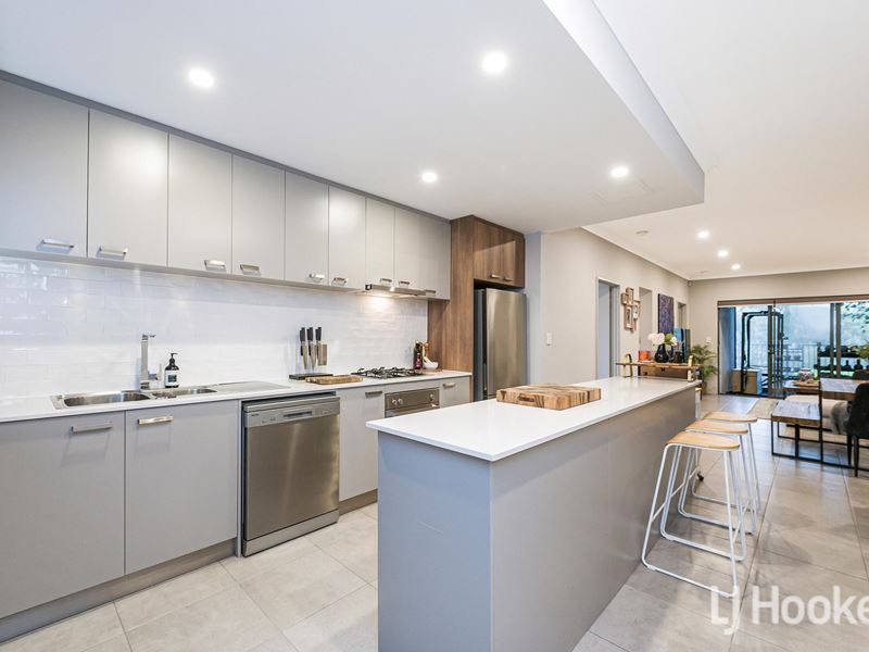 7/14 Gelirah  Lane, Martin WA 6110