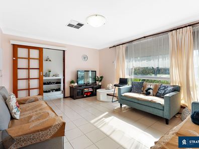 35 Downhill Way, Langford WA 6147