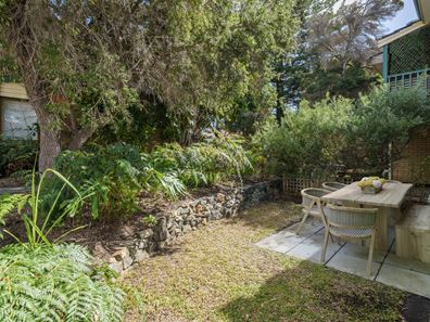 8/134 Deanmore Road, Scarborough WA 6019