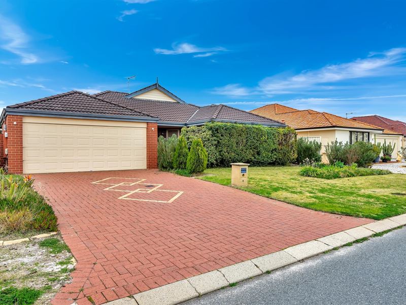 16 HAMLET PASS, Pinjarra