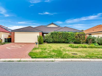 16 HAMLET PASS, Pinjarra WA 6208