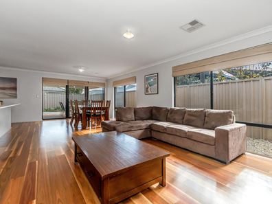 18 Gallinule Loop, Southern River WA 6110