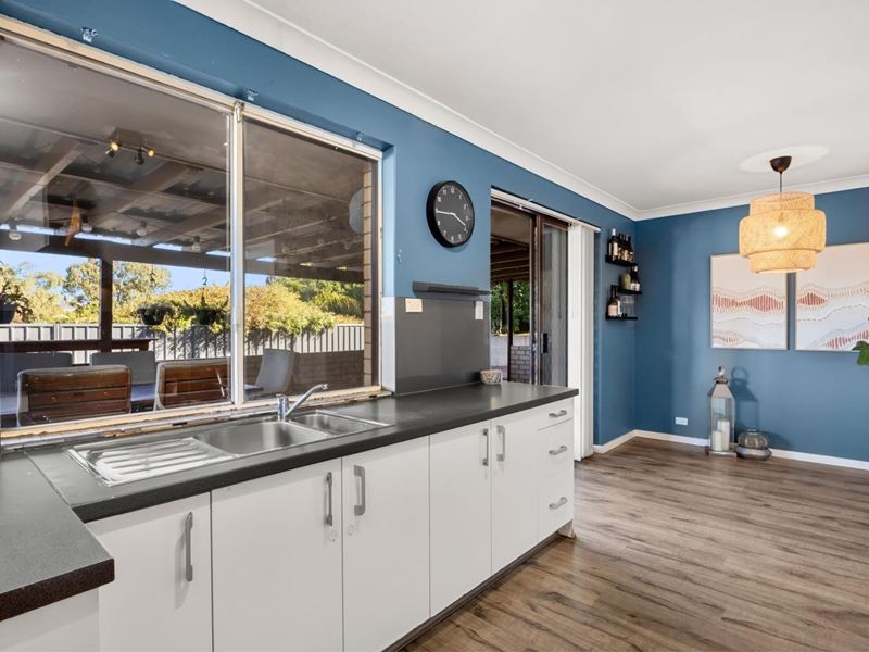 5 Tamma Court, Heathridge WA 6027
