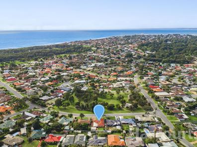7 Silvertop Avenue, Halls Head WA 6210