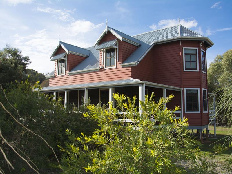 28 Echidna Close, Wandering