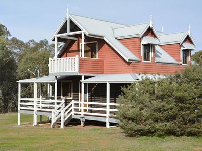 28 Echidna Close, Wandering WA 6308