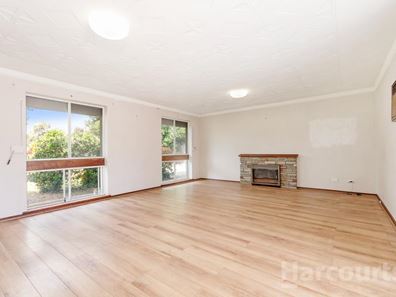6 Christie Court, Wanneroo WA 6065