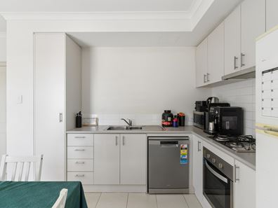 1/9 Redcliffe Street, East Cannington WA 6107