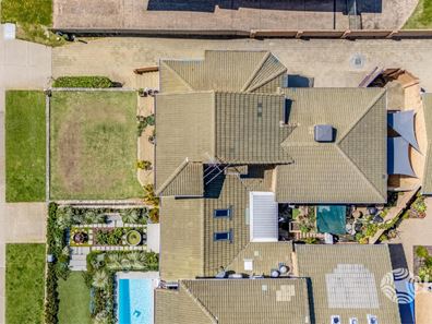 2/17 Esplanade, Rockingham WA 6168