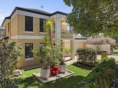 29 Cornelian Street, Scarborough WA 6019