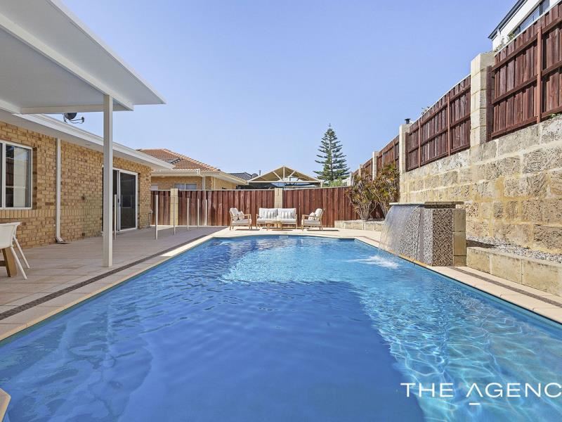 7 Savona Grove, Mindarie