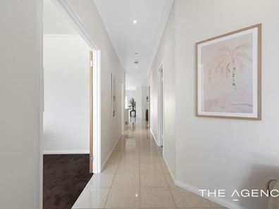 7 Savona Grove, Mindarie WA 6030