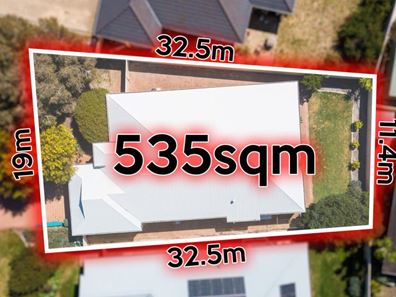 15 Sharperton Meander, Dudley Park WA 6210