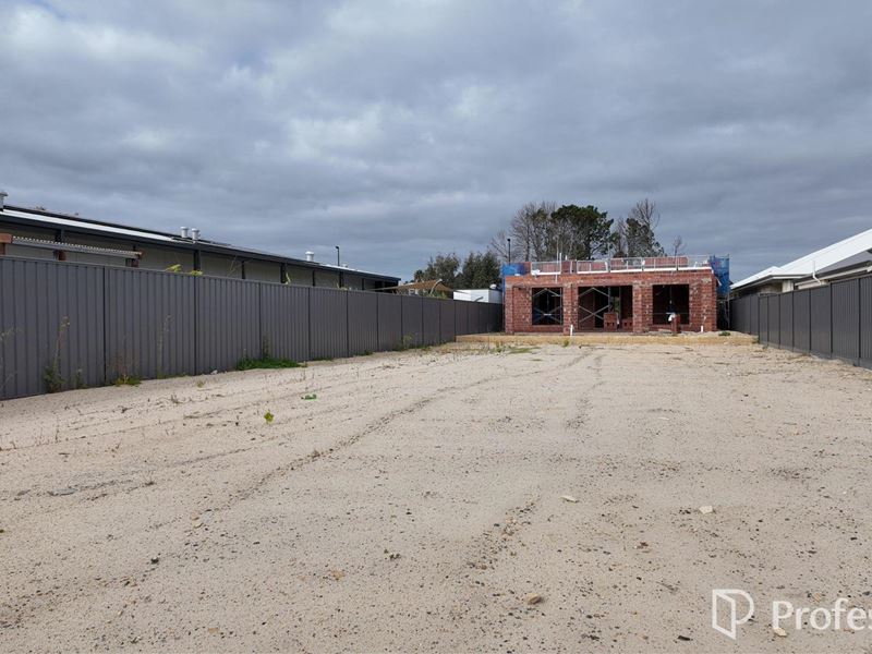 6 Bhagwan Grove, Canning Vale WA 6155