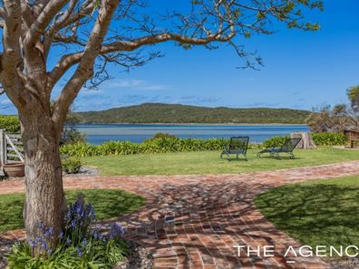 694 Ocean Beach Road, Ocean Beach WA 6333
