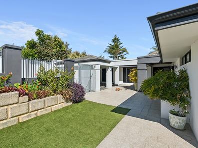 4 Edna Way, Duncraig WA 6023