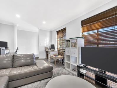 2 Edgeview Mews, Ballajura WA 6066