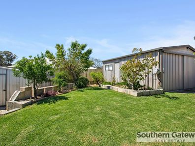 15 Tunnicliffe Street, Parmelia WA 6167