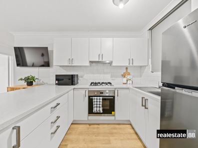 203E/25 Herdsman Parade, Wembley WA 6014