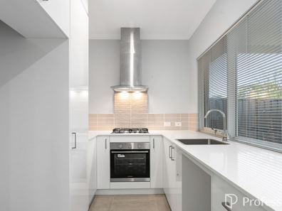 5 Fetlock Lane, Cockburn Central WA 6164