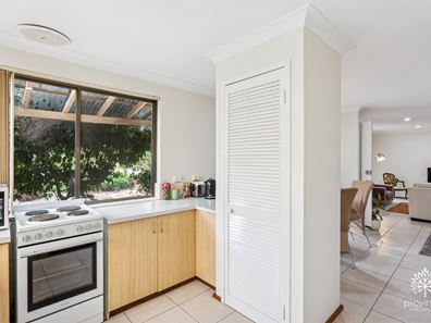 6/3 Poets Lane, Kalamunda WA 6076