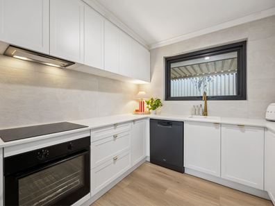 15B Ives Street, Hamilton Hill WA 6163