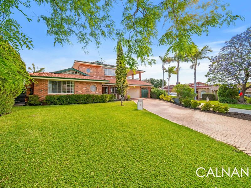 11 Smokewood Place, Leeming WA 6149