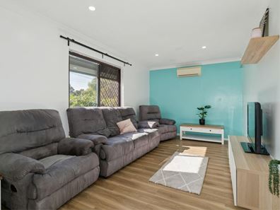 21 Tollington Park Road, Kelmscott WA 6111