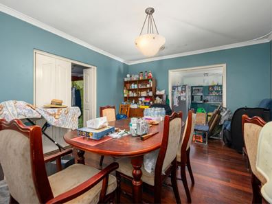 1 Banksia Circle, Thornlie WA 6108
