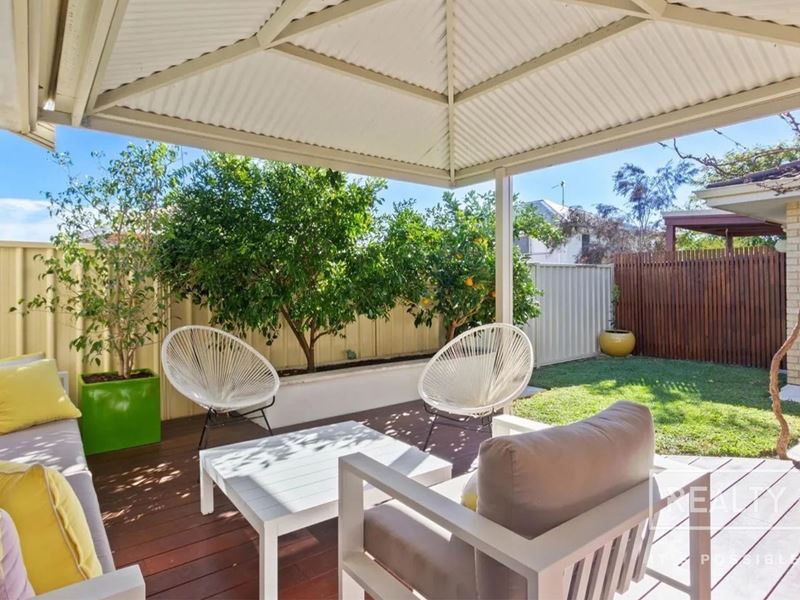2/54 Stewart Street, Scarborough