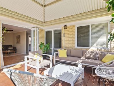 2/54 Stewart Street, Scarborough WA 6019