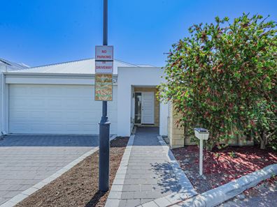 12/4 Montana Crescent, Dayton WA 6055