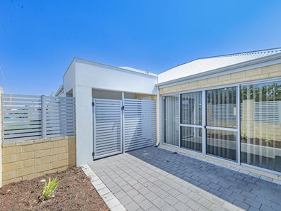 12/4 Montana Crescent, Dayton WA 6055