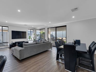 4 Enkindle Loop, Baldivis WA 6171