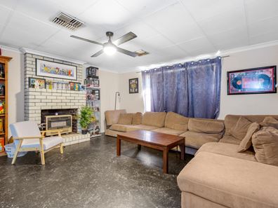27 Salisbury Road, South Kalgoorlie WA 6430