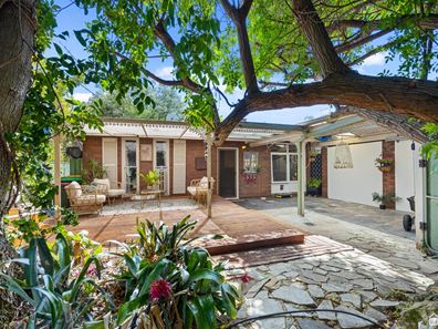 18 Elmslie Street, Orelia WA 6167